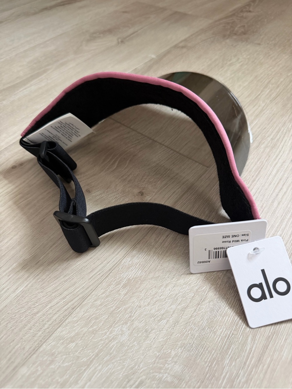 ALO Yoga Airlift Solar Visor in Pink Wild Rose, NWT - Picture 2 of 4